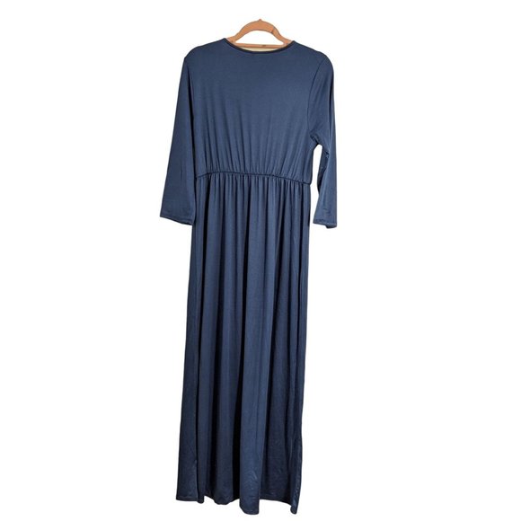 Elegant Navy Blue Maxi Dress - Picture 2 of 4